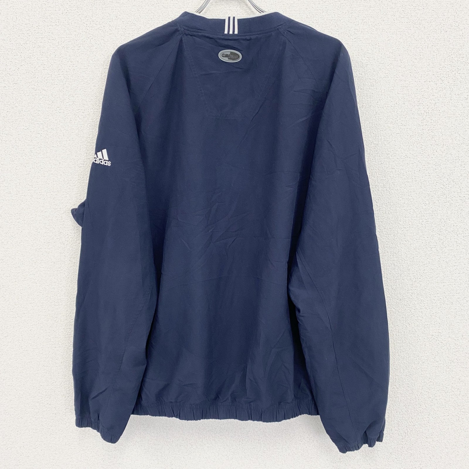 adidas アディダス プルオーバーナイロンジャケット 刺繡ロゴ 紺