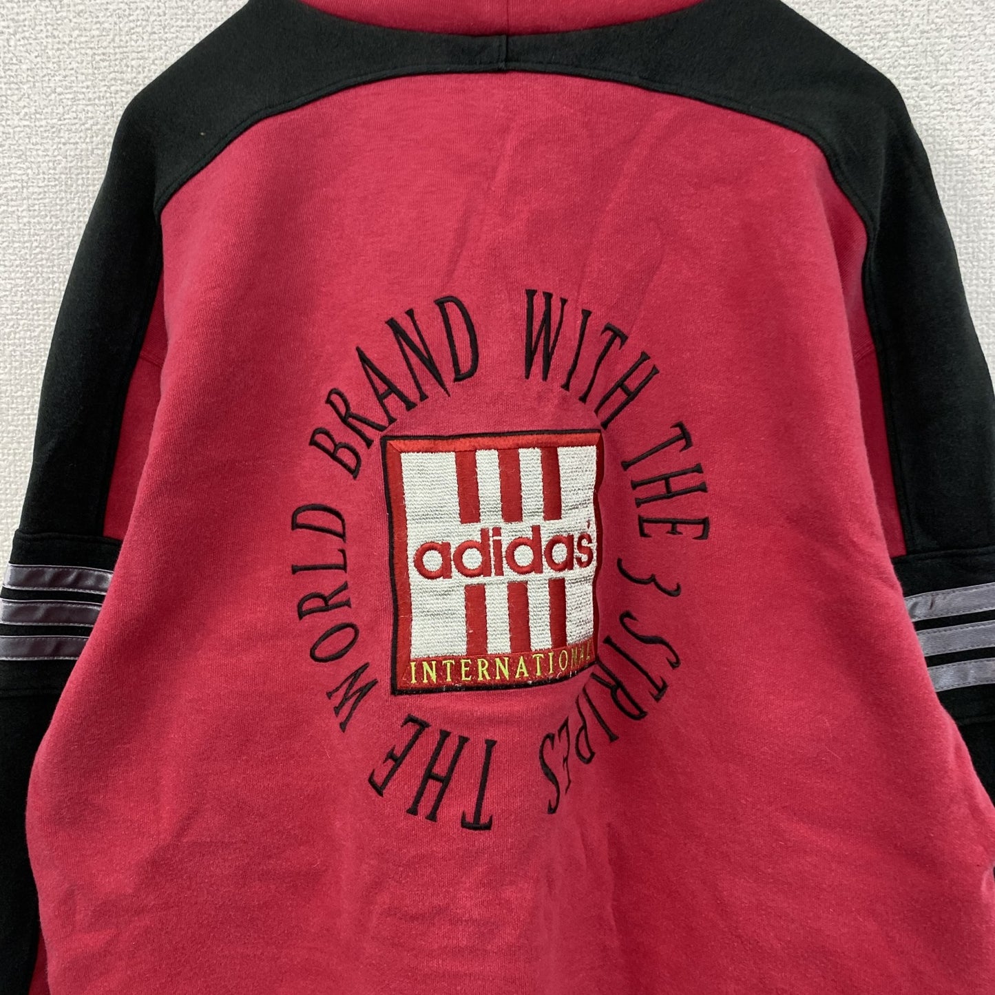 ～90s　adidas　アディダス　デサント期　ハイネックスウェット/トレーナー　デカロゴ　赤　レッド　S-Mサイズ