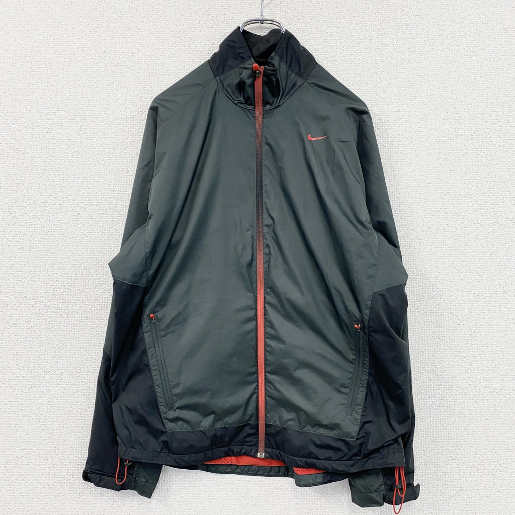 NIKE　ナイキ　フルジップジャケット　スウッシュ　ダークグレー　黒　ブラック　XLサイズ　古着