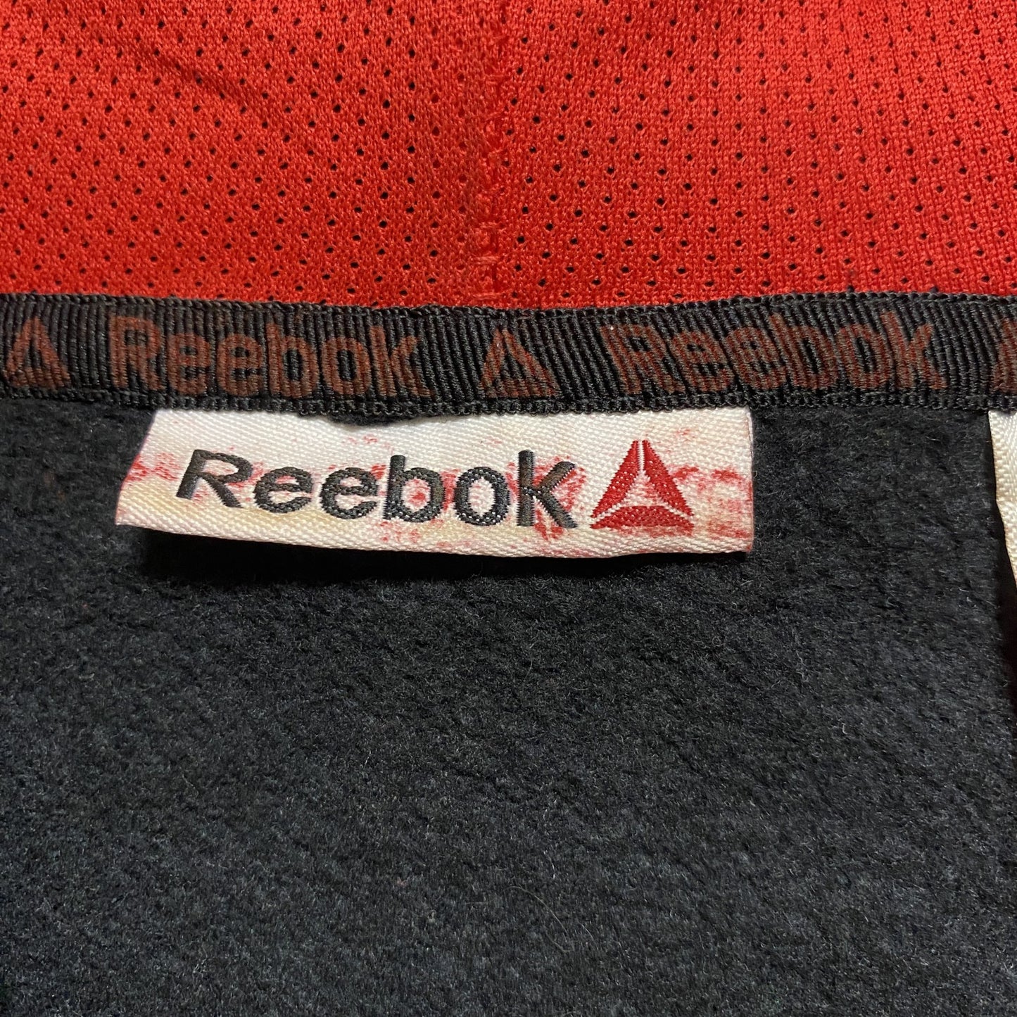 古着 used　Reebok　リーボック　長袖ロゴプリントパーカー　スウェットプルオーバー　黒　ブラック　秋冬服　Lサイズ