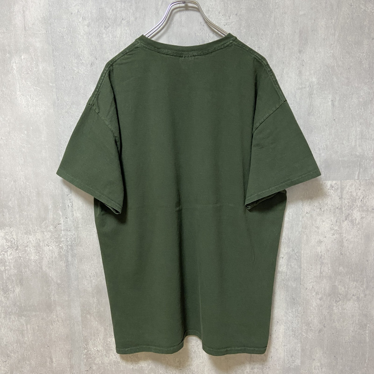 GILDAN　NCAA　NATIONAL CHAMPIONS　バスケ　半袖プリントTシャツ　緑　グリーン　スポーツ　古着