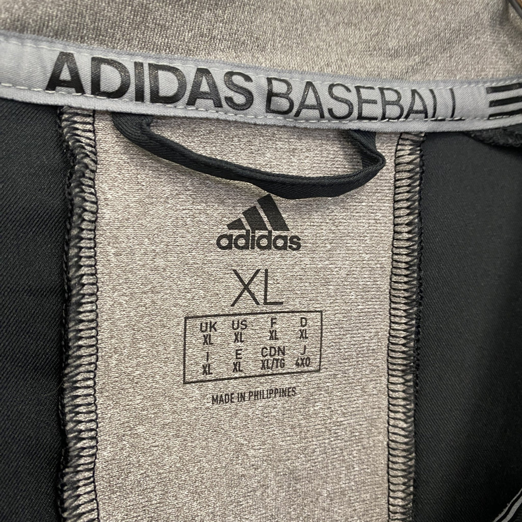 adidas　アディダス　プリントナイロンジャケットプルオーバー　黒　ブラック　XLサイズ　古着