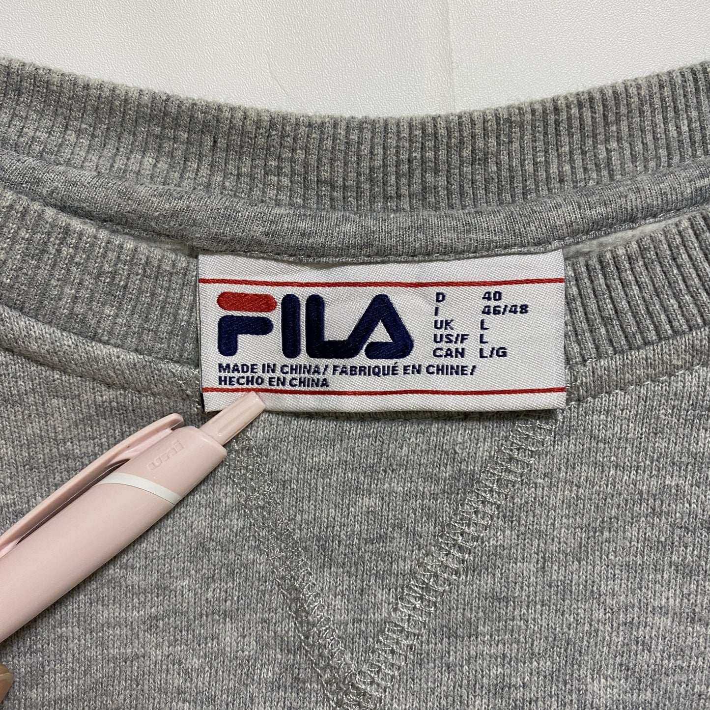 古着 used　FILA　フィラ　長袖クルーネックスウェット　トレーナー　ワンポイント刺繡　グレー　秋冬服　Lサイズ