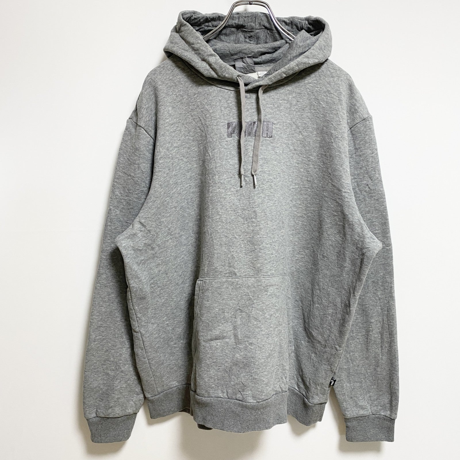 PUMA　プーマ　長袖ワンポイントロゴ刺繍パーカー　グレー　灰色　秋冬服　ビッグシルエット　XLサイズ　古着