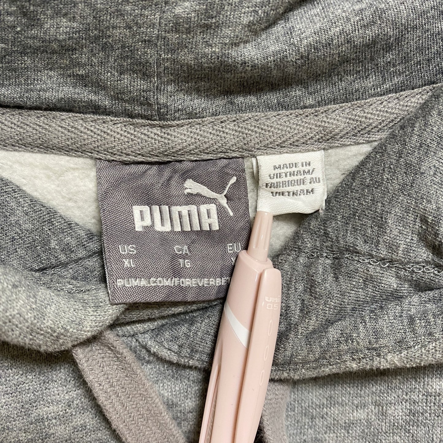 古着 used　PUMA　プーマ　長袖ワンポイントロゴ刺繍パーカー　グレー　秋冬服　ビッグシルエット　XLサイズ