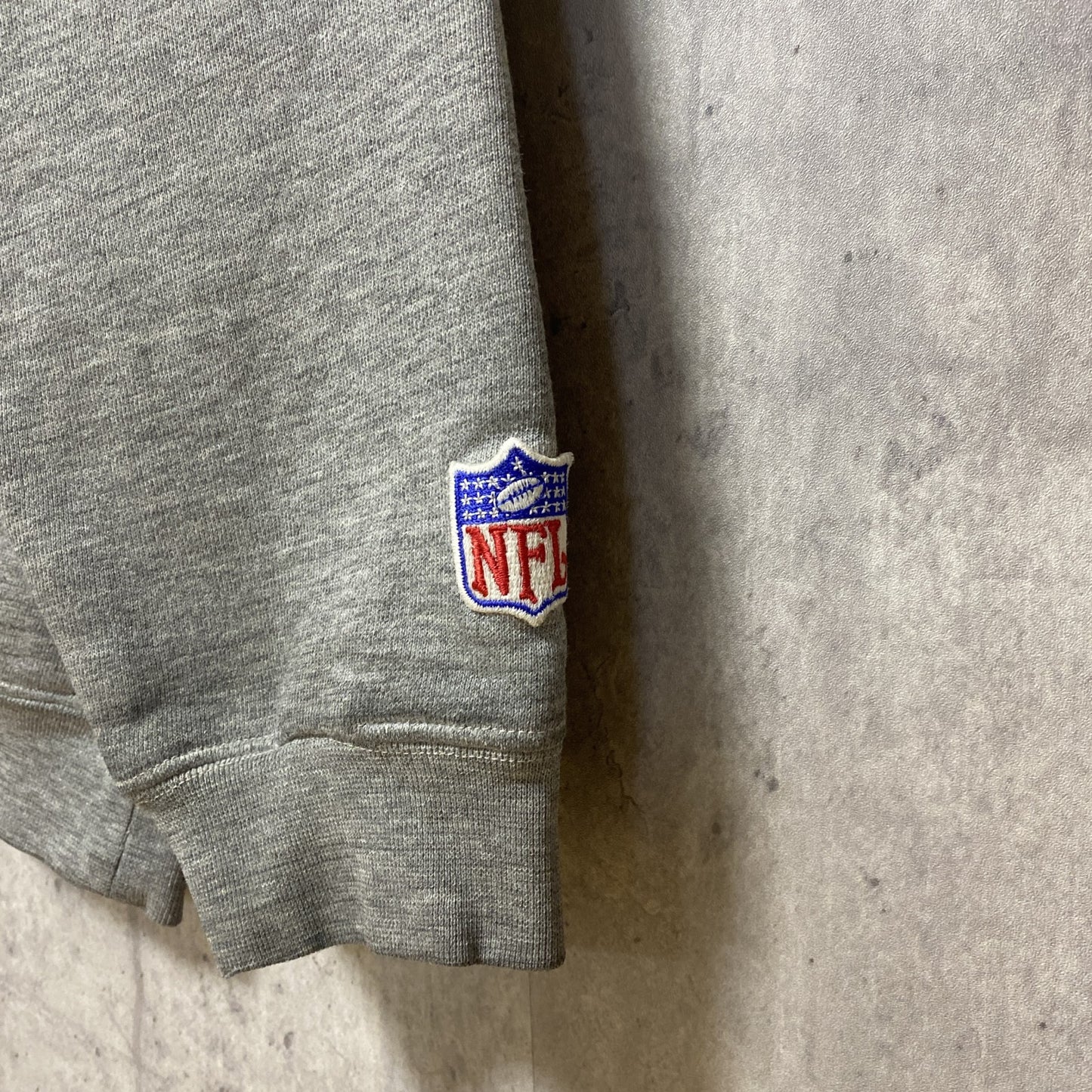 古着 used　PUMA プーマ　NFL　アリゾナカージナルス　アメフト　長袖オフィシャル刺繍スウェット　トレーナー　グレー