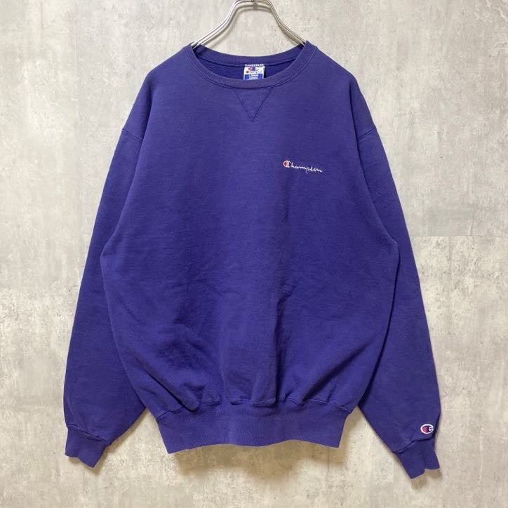 古着 used　90s　90年代　champion　チャンピオン　長袖ワンポイント刺繍スウェット　トレーナー　USA製　ネイビー