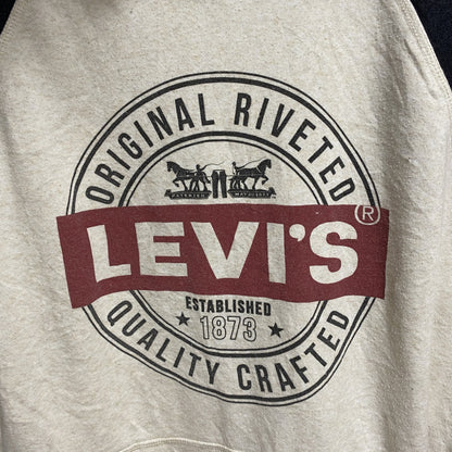 古着 used　LEVI’S　リーバイス　長袖フロントロゴプリントパーカー　スウェット　白　ホワイト　黒　ブラック　秋冬服