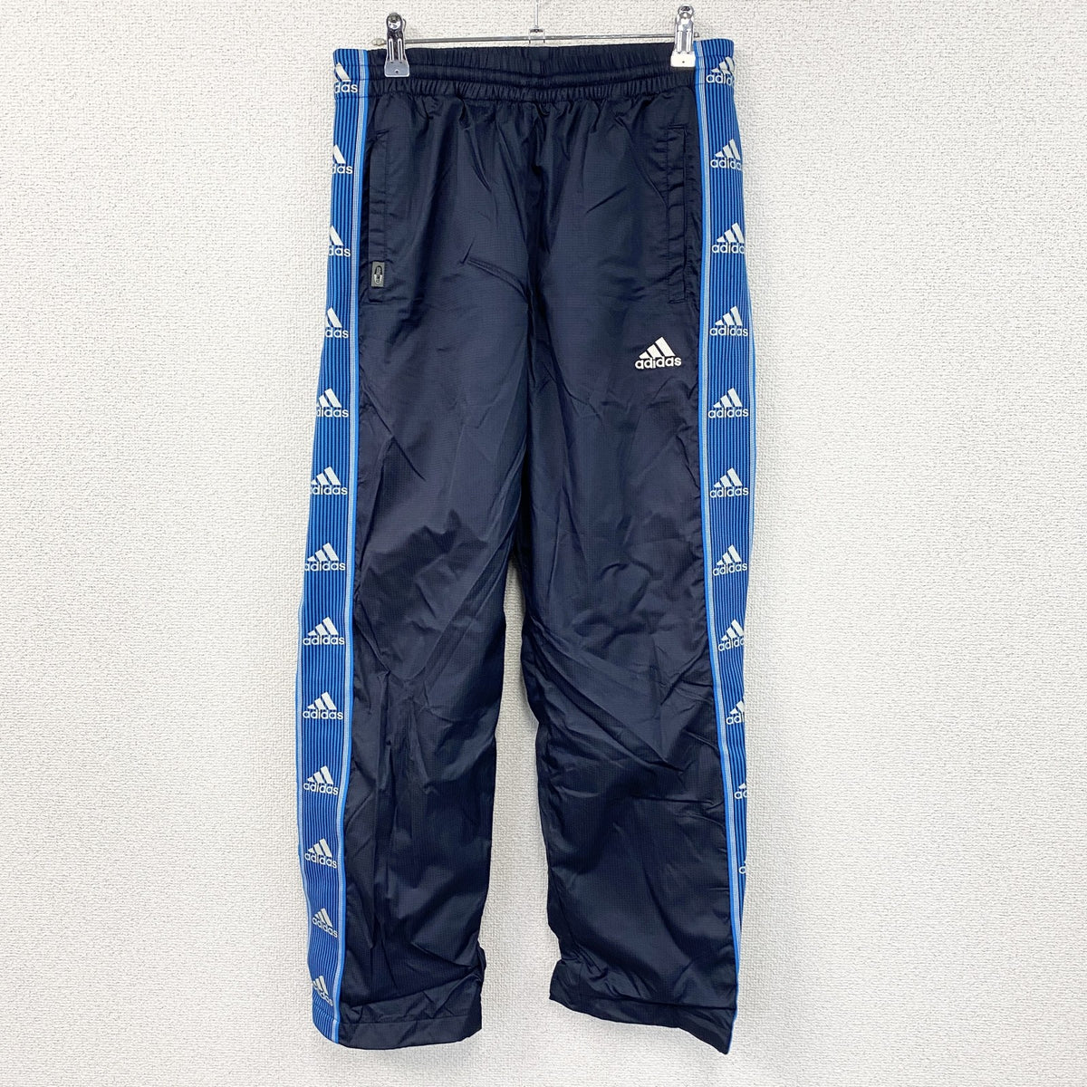 00s　adidas　アディダス　トラックパンツ/ジャージパンツ　パフォーマンスロゴ　ヴィンテージ　紺　ネイビー　Mサイズ メンズ ポリエステル 古着