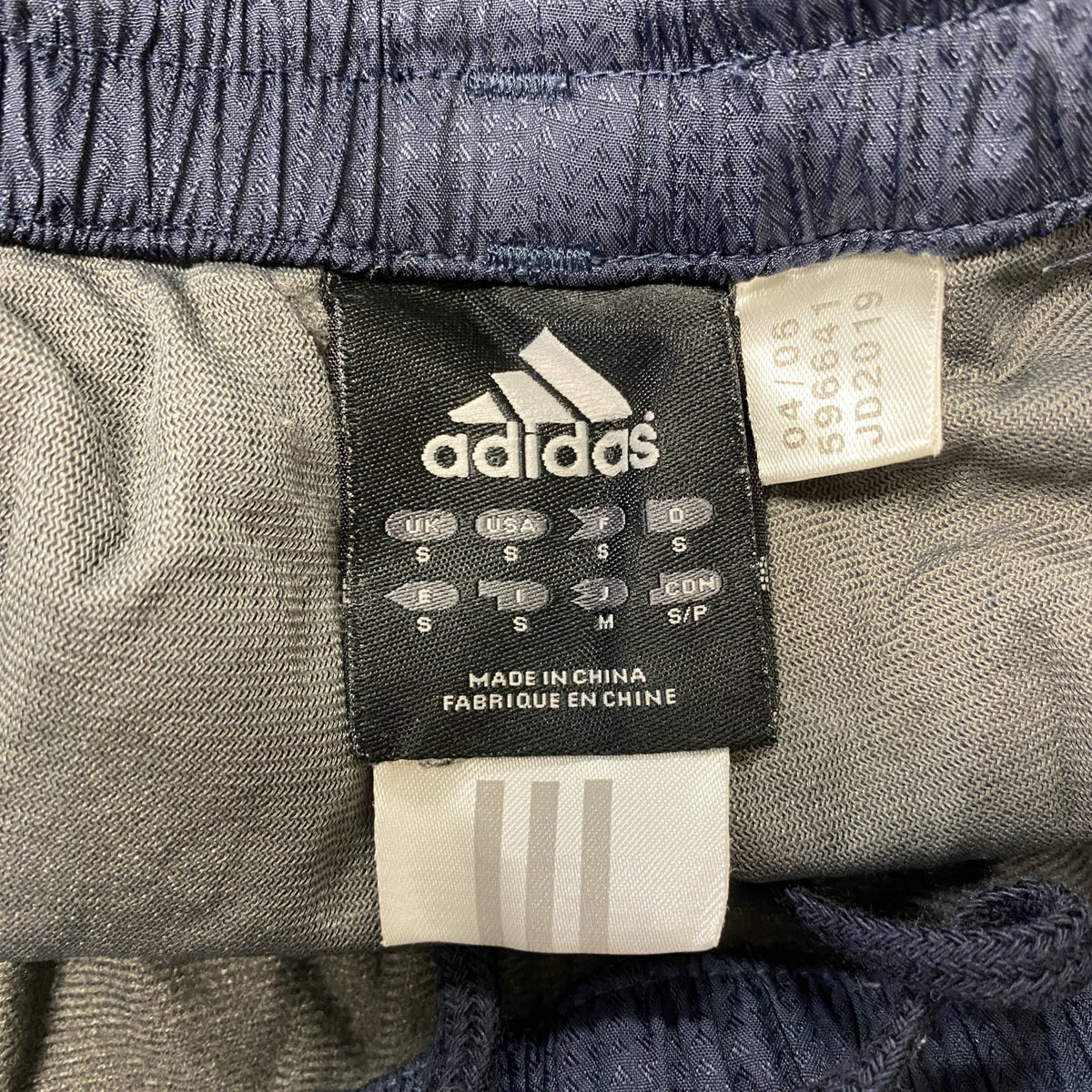 00s　adidas　アディダス　トラックパンツ/ジャージパンツ　パフォーマンスロゴ　ヴィンテージ　紺　ネイビー　Mサイズ メンズ ポリエステル 古着