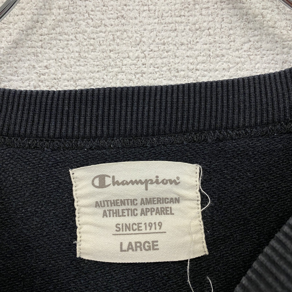 Champion　チャンピオン　スウェット/トレーナー　前V　黒　ブラック　Lサイズ　古着