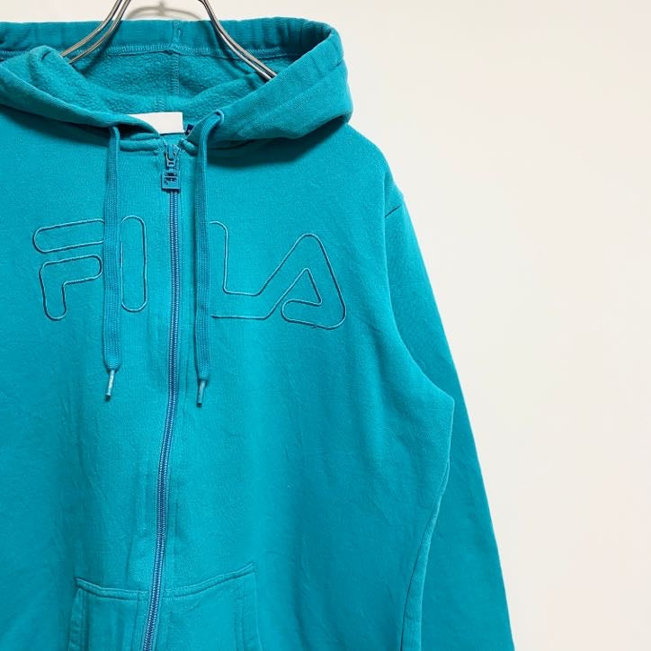 古着 used　FILA　フィラ　長袖ジップアップパーカー　スウェットプルオーバー　フロントロゴ刺繍　青　ブルー　秋冬服