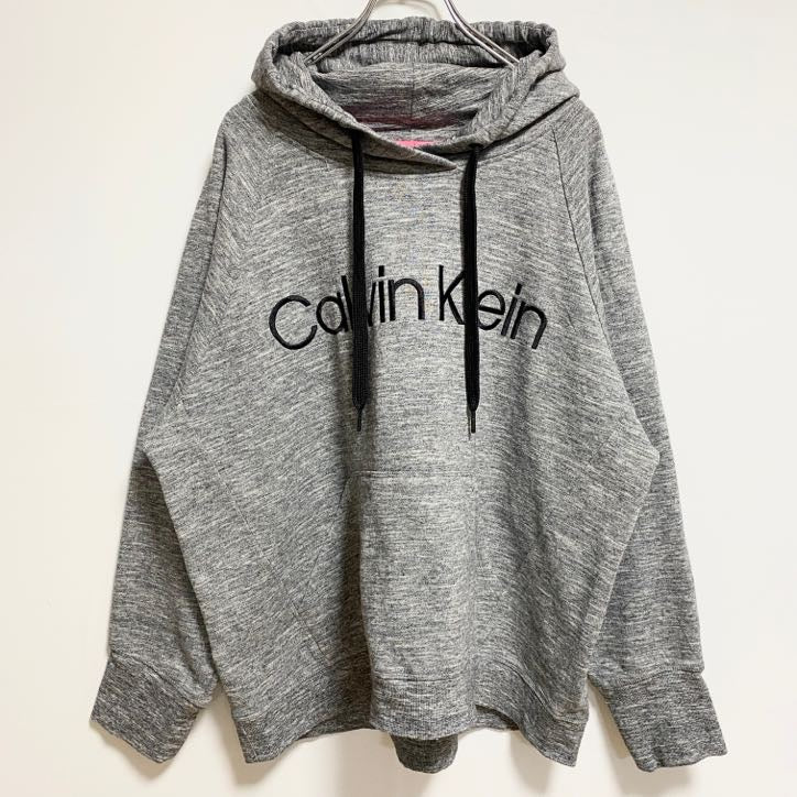 古着 used　CalvinKlein　カルバンクライン　長袖ロゴ刺繍パーカー　ラグラン袖　グレー　ビッグシルエット　2XLサイズ