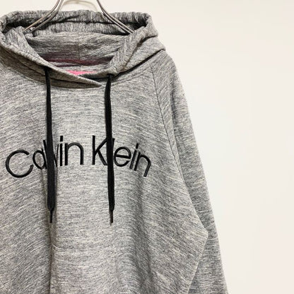 古着 used　CalvinKlein　カルバンクライン　長袖ロゴ刺繍パーカー　ラグラン袖　グレー　ビッグシルエット　2XLサイズ