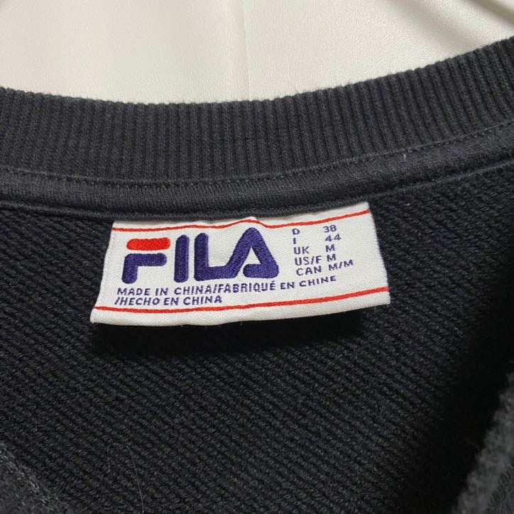 FILA　フィラ　スウェット/トレーナー　デカロゴ　リブライン　黒　ブラック　Mサイズ　古着