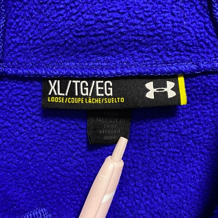 古着 used　Under Armor　長袖ロゴ刺繍トラックジャケット　ジャージパーカー　青　秋冬服　ビッグシルエット　XLサイズ