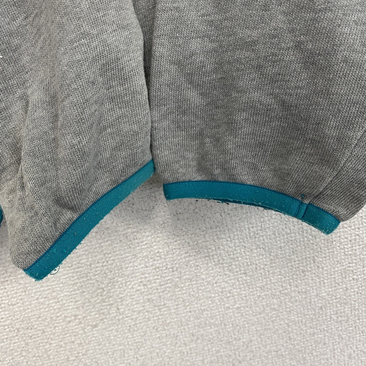 NIKE　ナイキ　フルジップスウェットパーカー/フーディー　スウッシュ　灰色　グレー　Lサイズ　古着