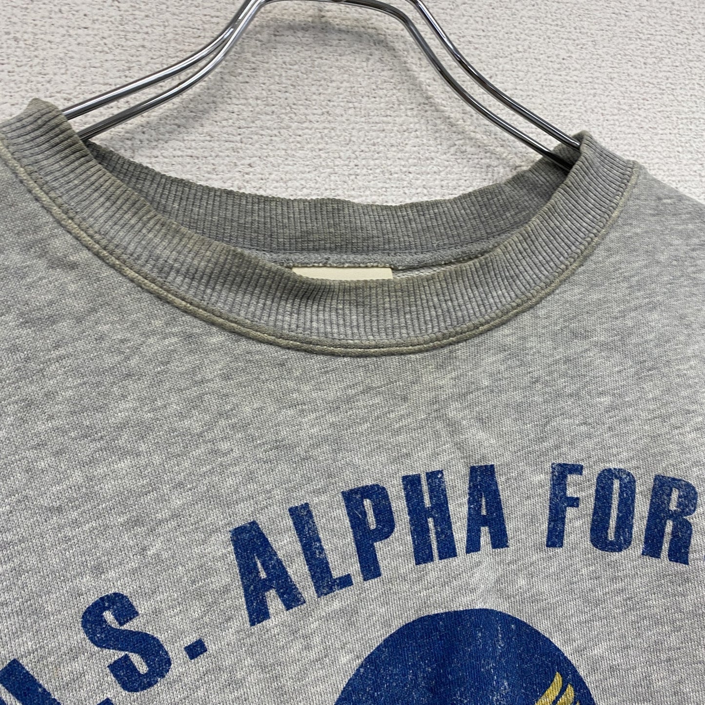 ALPHA INDUSTRIES INC　スウェット/トレーナー　灰色　グレー　Mサイズ