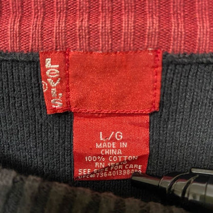 古着 used　Levi’s　リーバイス　長袖クルーネックニット　セーター　無地　シンプル　黒　ブラック　秋冬服　Lサイズ