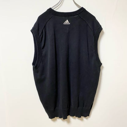 古着 used　adidas アディダス　Vネックニットベスト　セーター　ワンポイントロゴ　カレッジロゴ刺繍　ブラック　Lサイズ