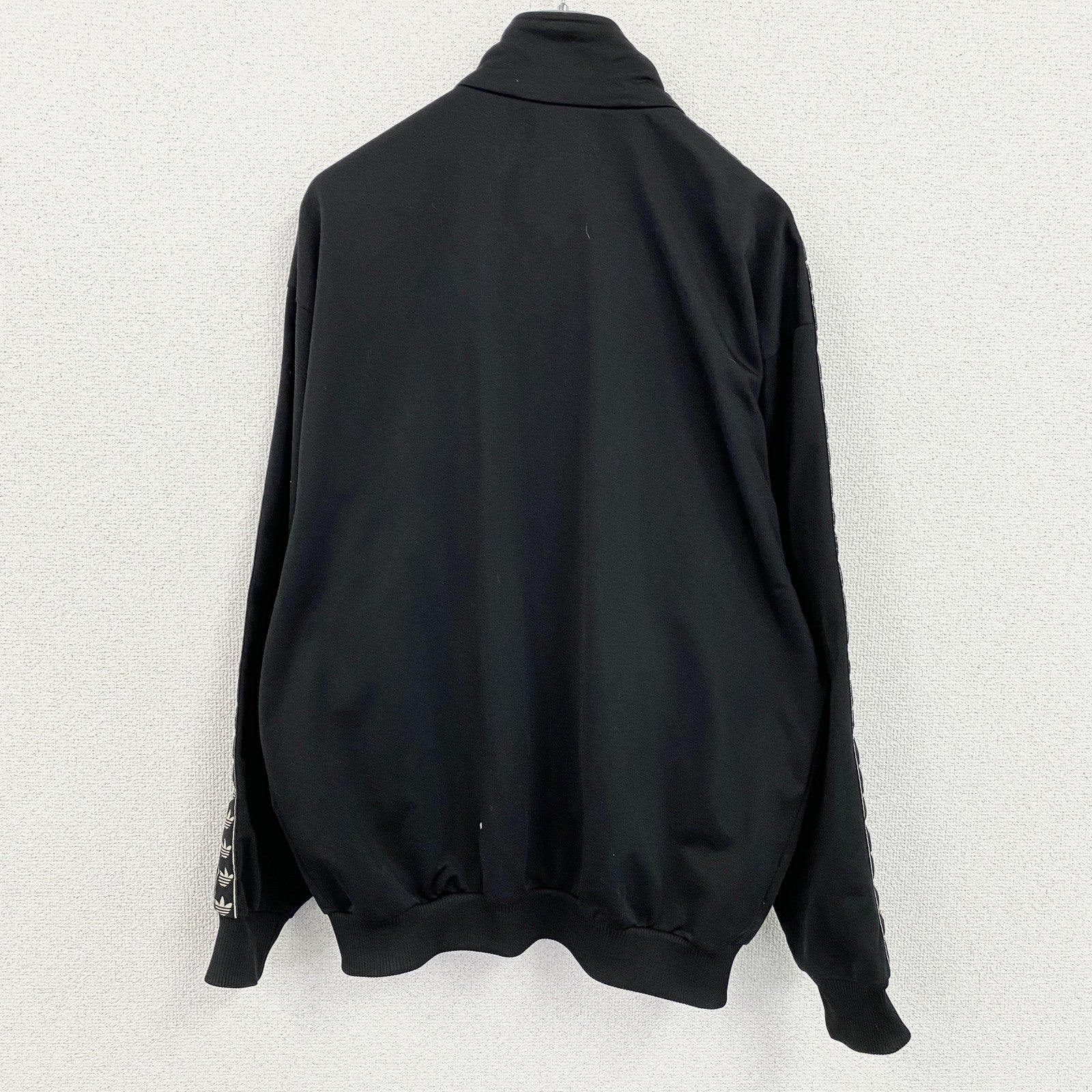 90s～　adidas　アディダス　トラックジャケット/ジャージ　トレフォイルロゴ　ヴィンテージ　黒　ブラック　Mサイズ　古着