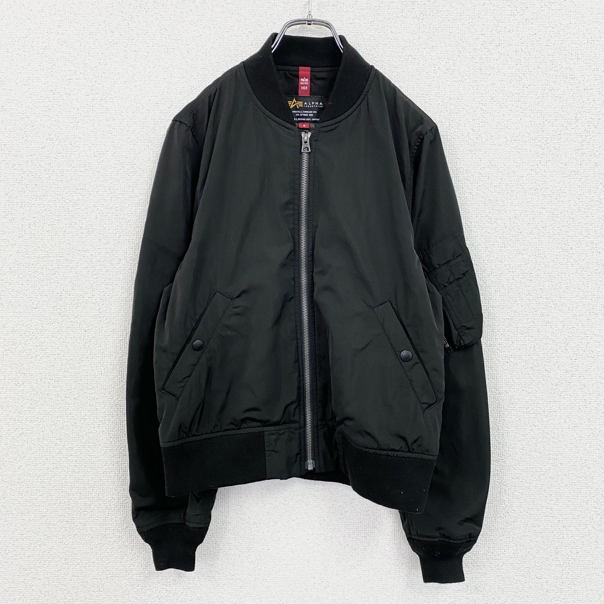 ALPHA INDUSTRIES　アルファインダストリーズ　MA-1　ブルゾン/スイングトップ　黒　ブラック　Mサイズ　古着