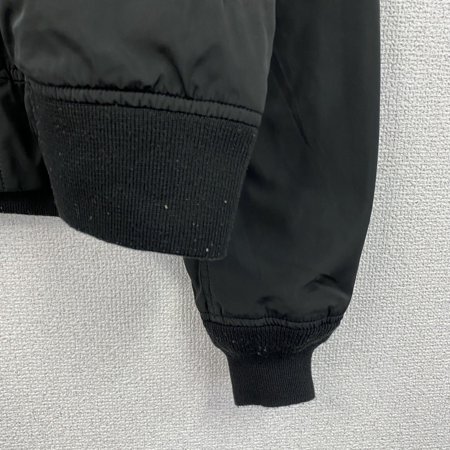 ALPHA INDUSTRIES　アルファインダストリーズ　MA-1　ブルゾン/スイングトップ　黒　ブラック　Mサイズ