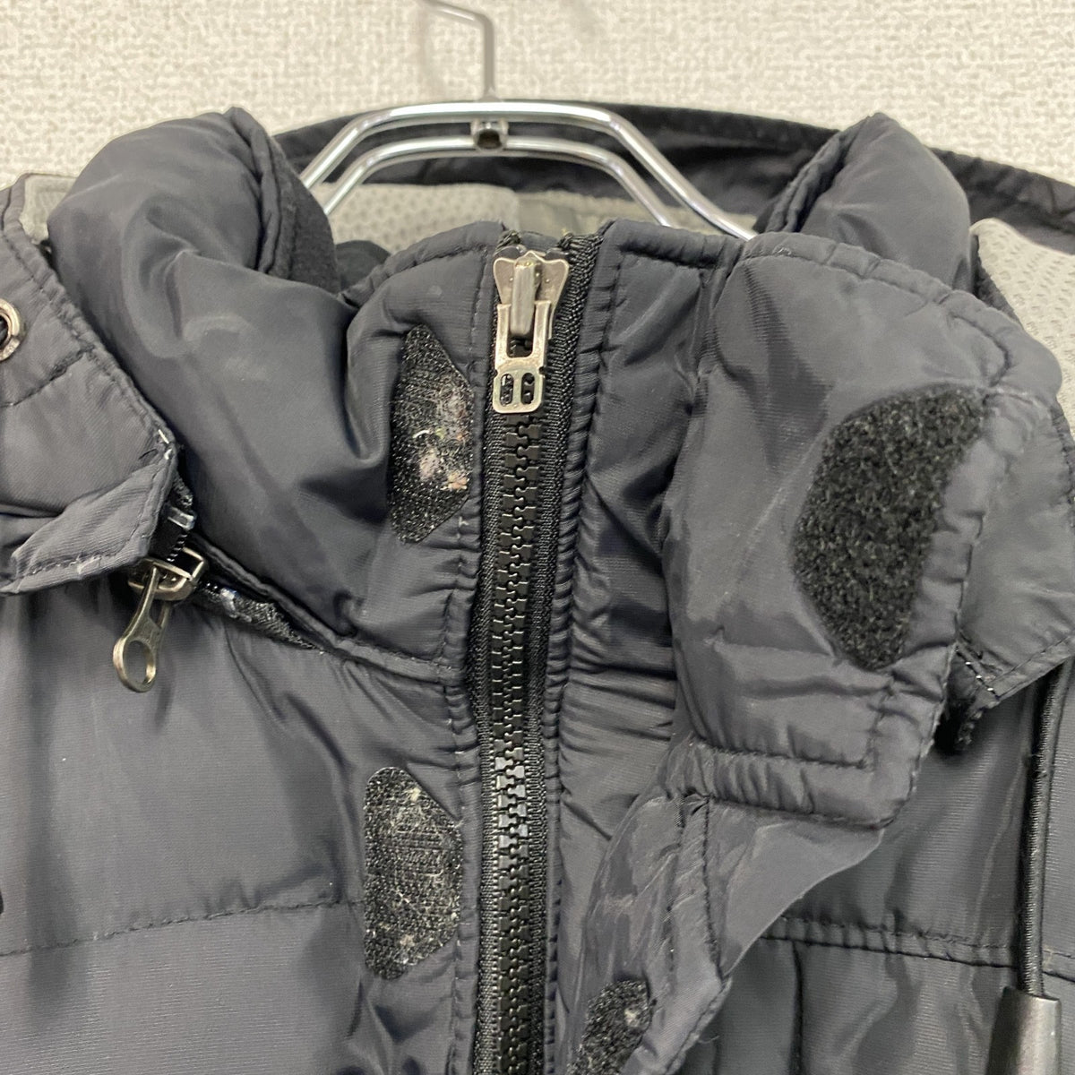 GAP　ギャップ　フルジップダウンジャケット　比翼仕立て　フード付き　黒　ブラック　Lサイズ ダウンアウター メンズ 古着