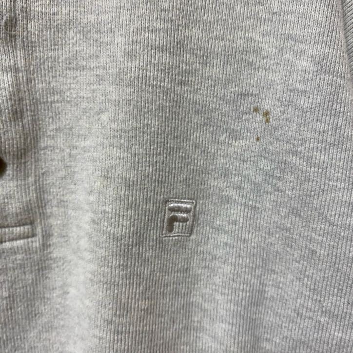 古着 used　FILA フィラ　長袖ヘンリーネック　コットンスウェット　トレーナー　ワンポイントロゴ刺繍　グレー　Lサイズ