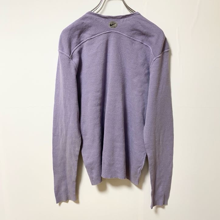 NIKE ナイキ　長袖Vネックニット　セーター　ワンポイントロゴ刺繍　紫　パープル　無地　シンプル　秋冬服　Mサイズ　古着