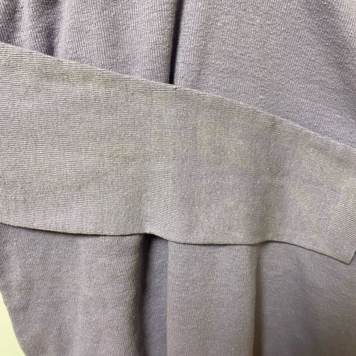 NIKE ナイキ　長袖Vネックニット　セーター　ワンポイントロゴ刺繍　紫　パープル　無地　シンプル　秋冬服　Mサイズ　古着