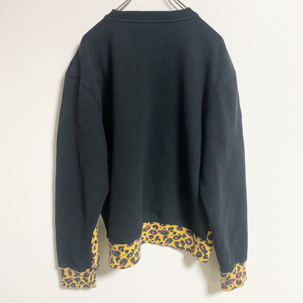 TRUKFIT　長袖クルーネックプリントスウェット　アニマル柄　レオパード　レトロ　デザイン　秋冬服　Mサイズ　古着