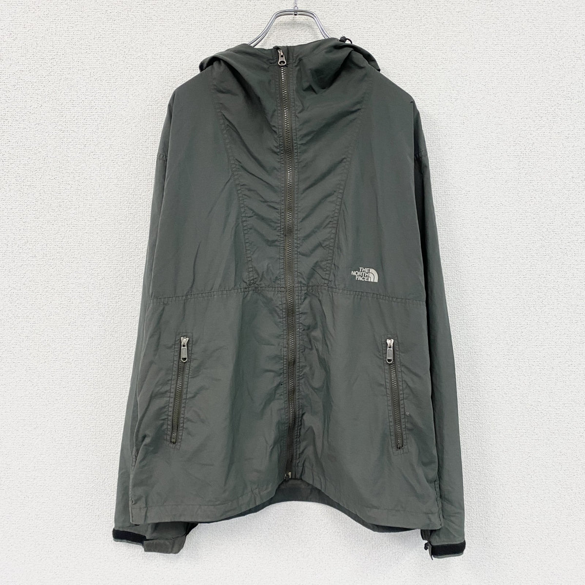 THE NORTH FACE　ノースフェイス　コンパクトジャケット　ナイロンジャケット　アクティブ　グレー　XLサイズ　