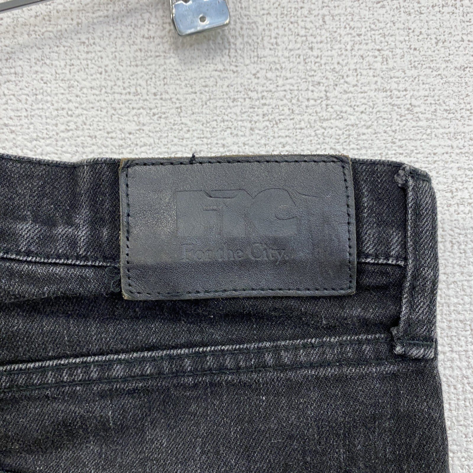 FTC　エフティーシー　デニムパンツ/ジーンズ　ジップフライ　インディゴ染め　黒　ブラック　32サイズ　古着