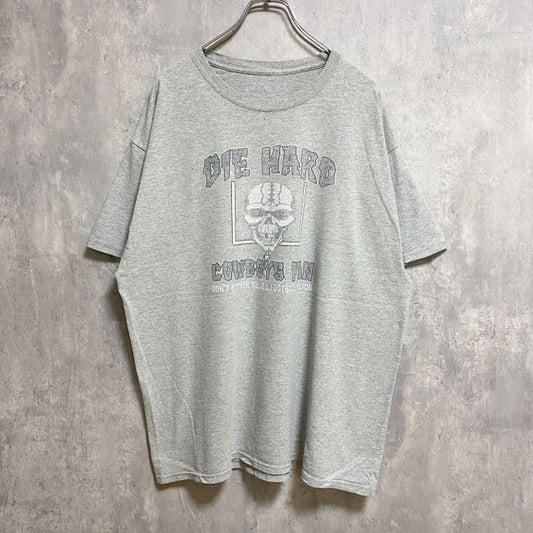 古着 used　半袖プリントＴシャツ　DIE HARD COWBOYS FAN　クルーネック　グレー　オーバーサイズ　XLサイズ