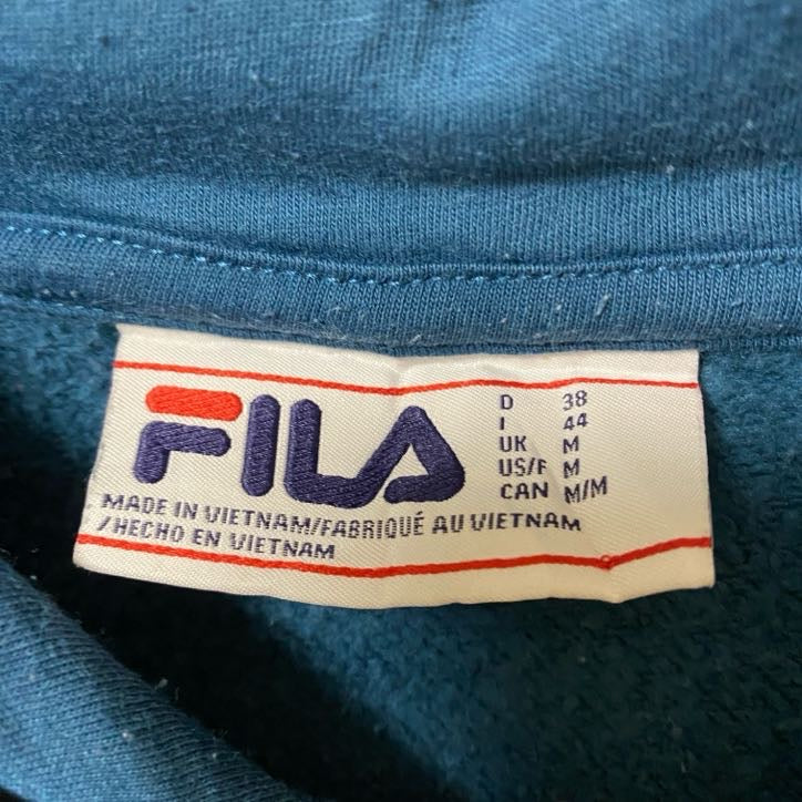 古着 used FILA フィラ 長袖ワンポイントロゴ刺繍プルオーバーパーカー　フーディー　ノームコア　ブルー　Ｍサイズ