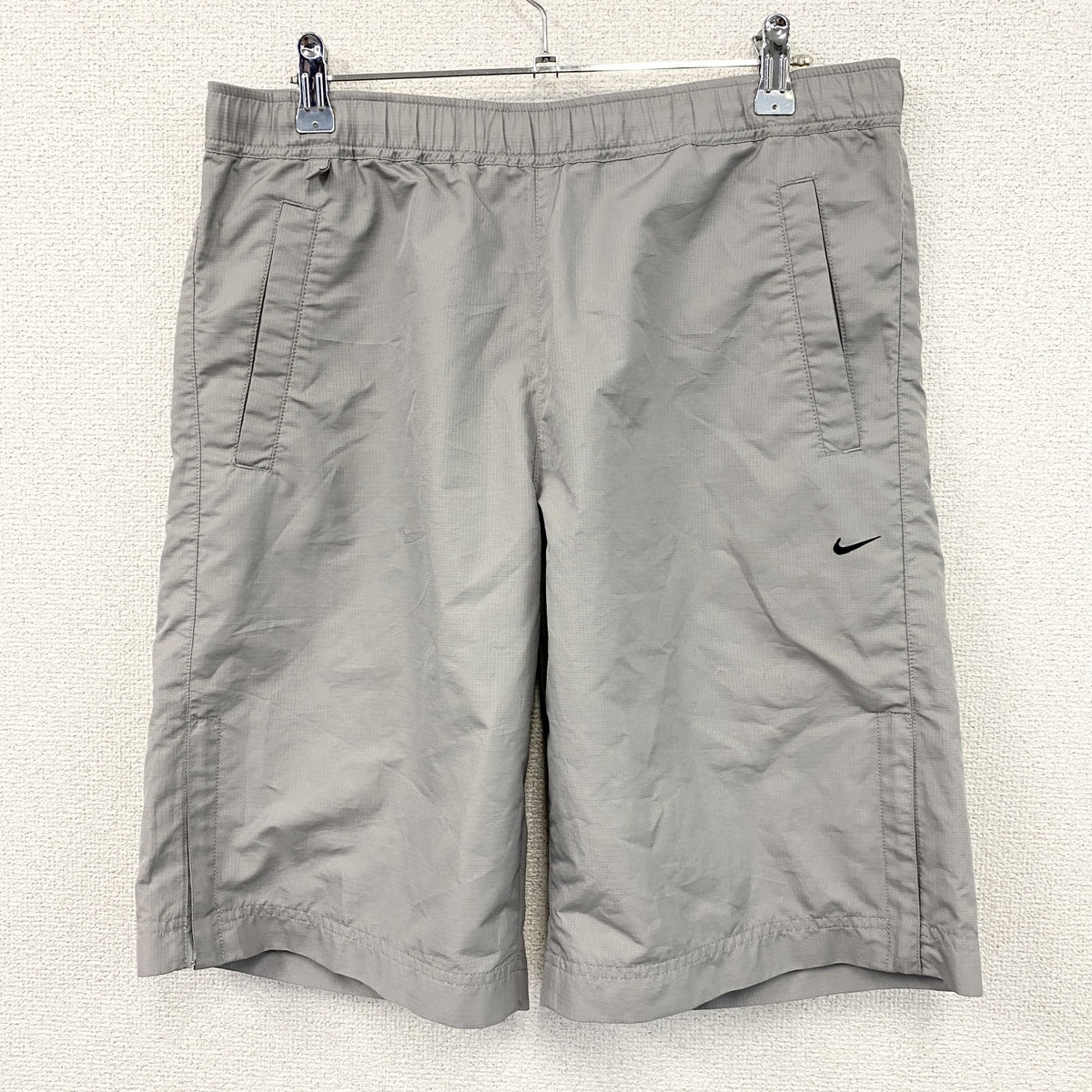 00s　NIKE　ナイキ　CLIMA-FIT　ハーフパンツ/ショートパンツ　スウッシュ　ヴィンテージ　グレー　灰色　Sサイズ　古着