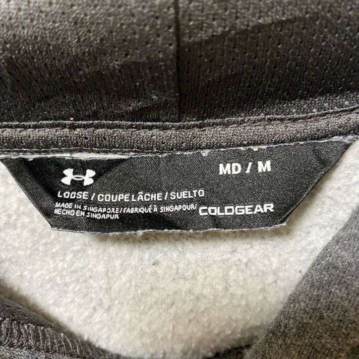 UNDER ARMOUR アンダーアーマー　長袖プリントプルオーバーパーカー　フーディー　グレー　灰色　Mサイズ　古着
