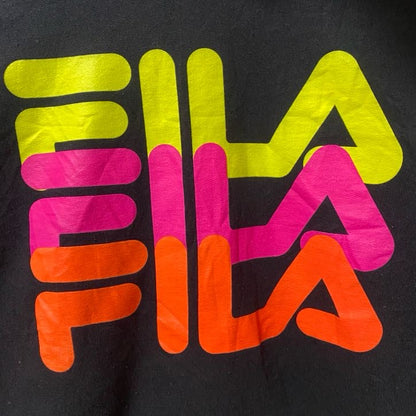 古着 used FILA フィラ　長袖カラフルビッグロゴプルオーバーパーカー　フーディー　レトロデザイン　ブラック　Ｓサイズ