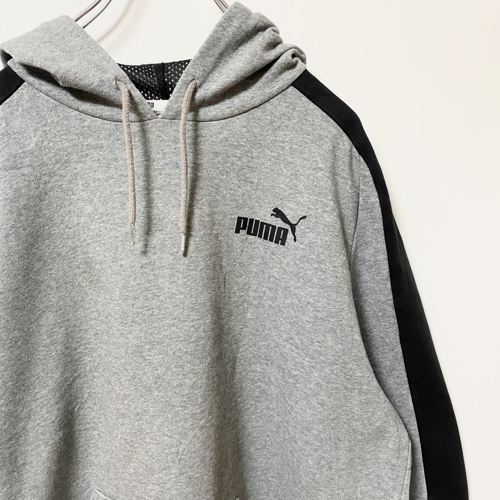 PUMA プーマ　長袖ワンポイントロゴプリントプルオーバーパーカー　フーディー　スポーティー　グレー　灰色　古着