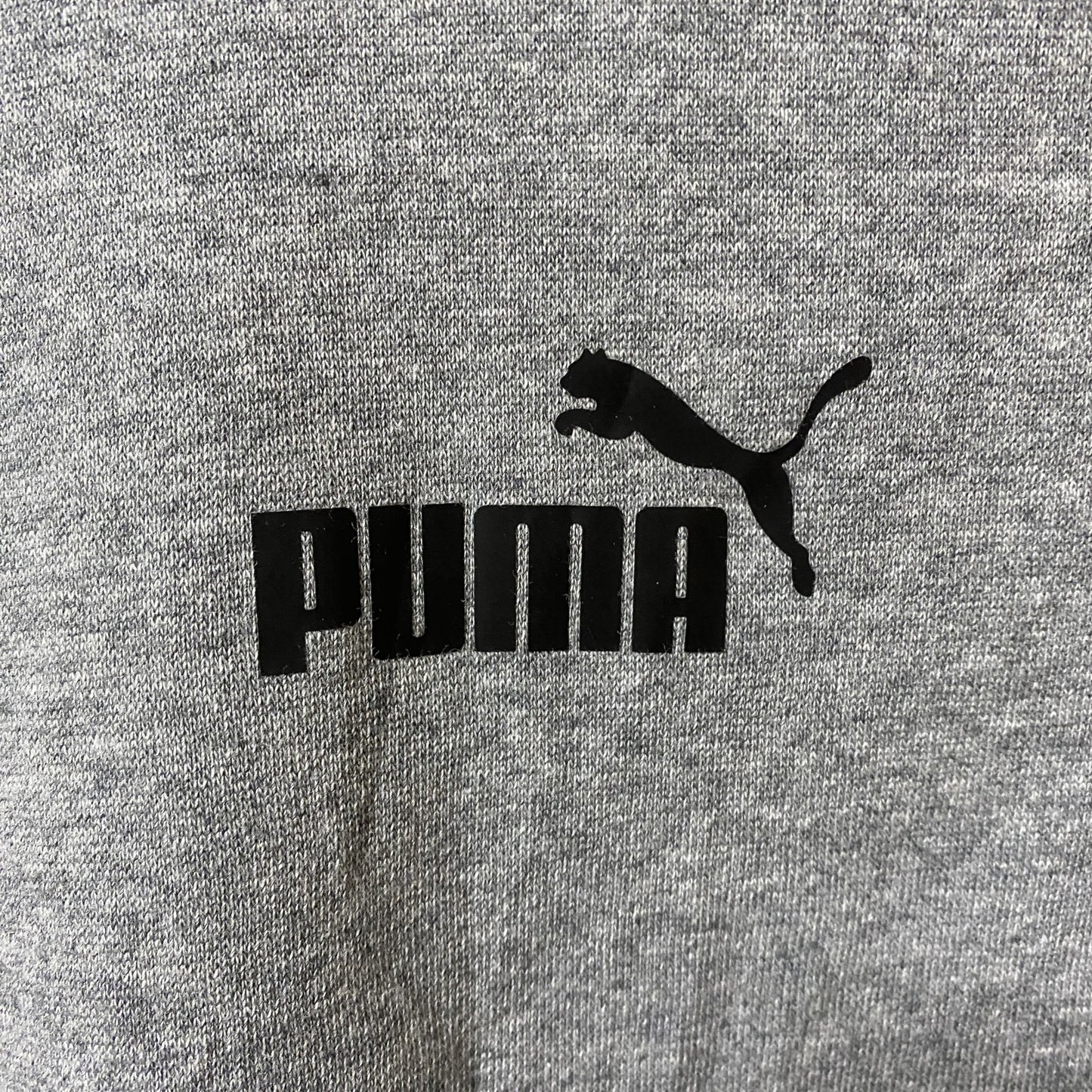 古着 used PUMA プーマ　長袖ワンポイントロゴプリントプルオーバーパーカー　フーディー　スポーティー　グレー