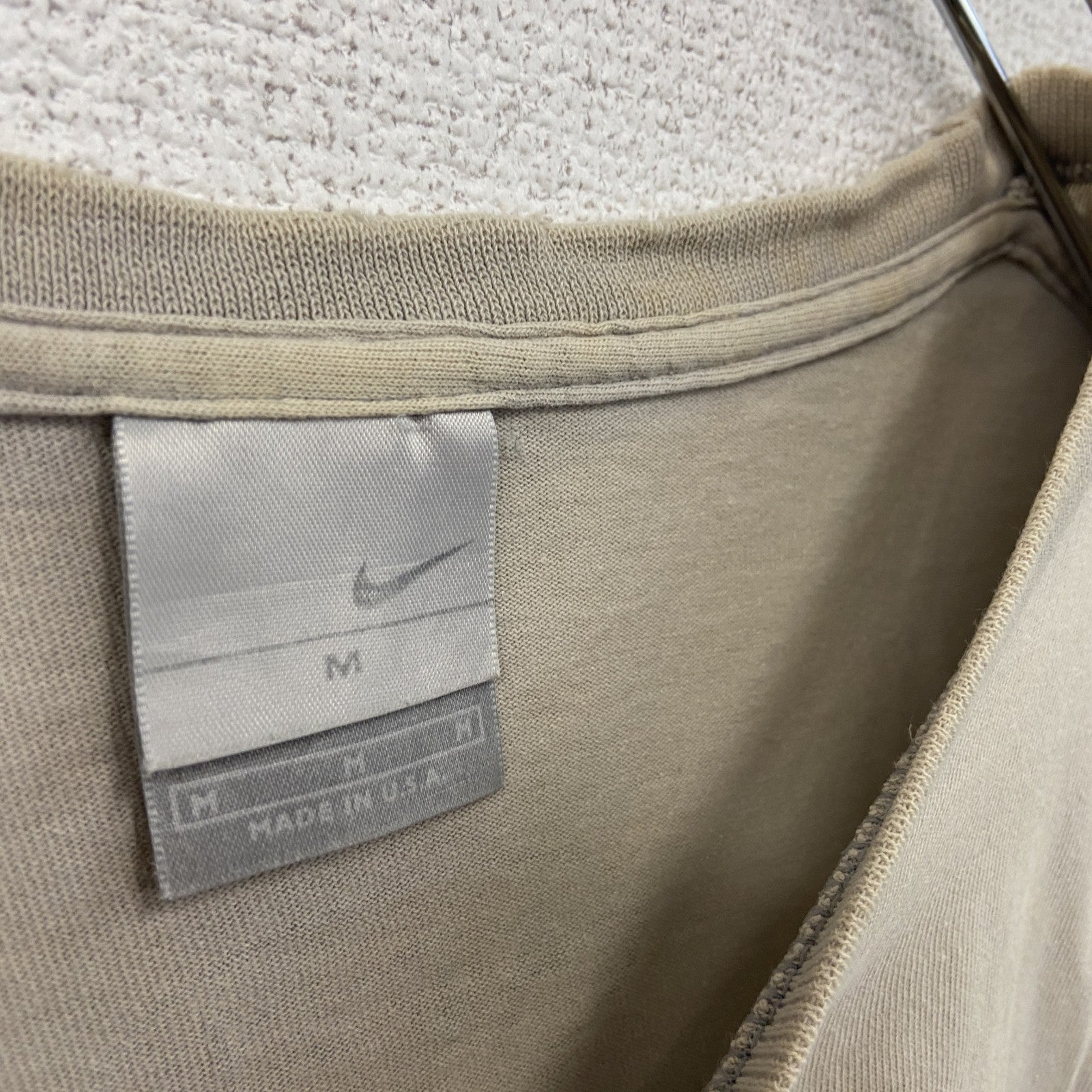 NIKE　ナイキ　半袖プリントTシャツ　ベージュ　Mサイズ　古着