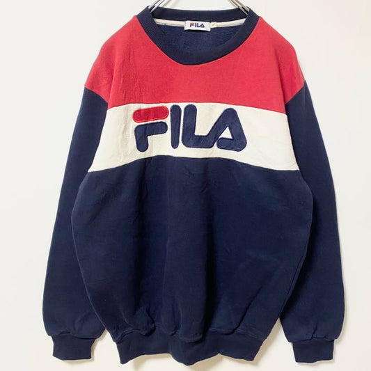 古着 used FILA フィラ 長袖クルーネックビッグロゴスウェット　トレーナー　レトロデザイン　ネイビー　Lサイズ