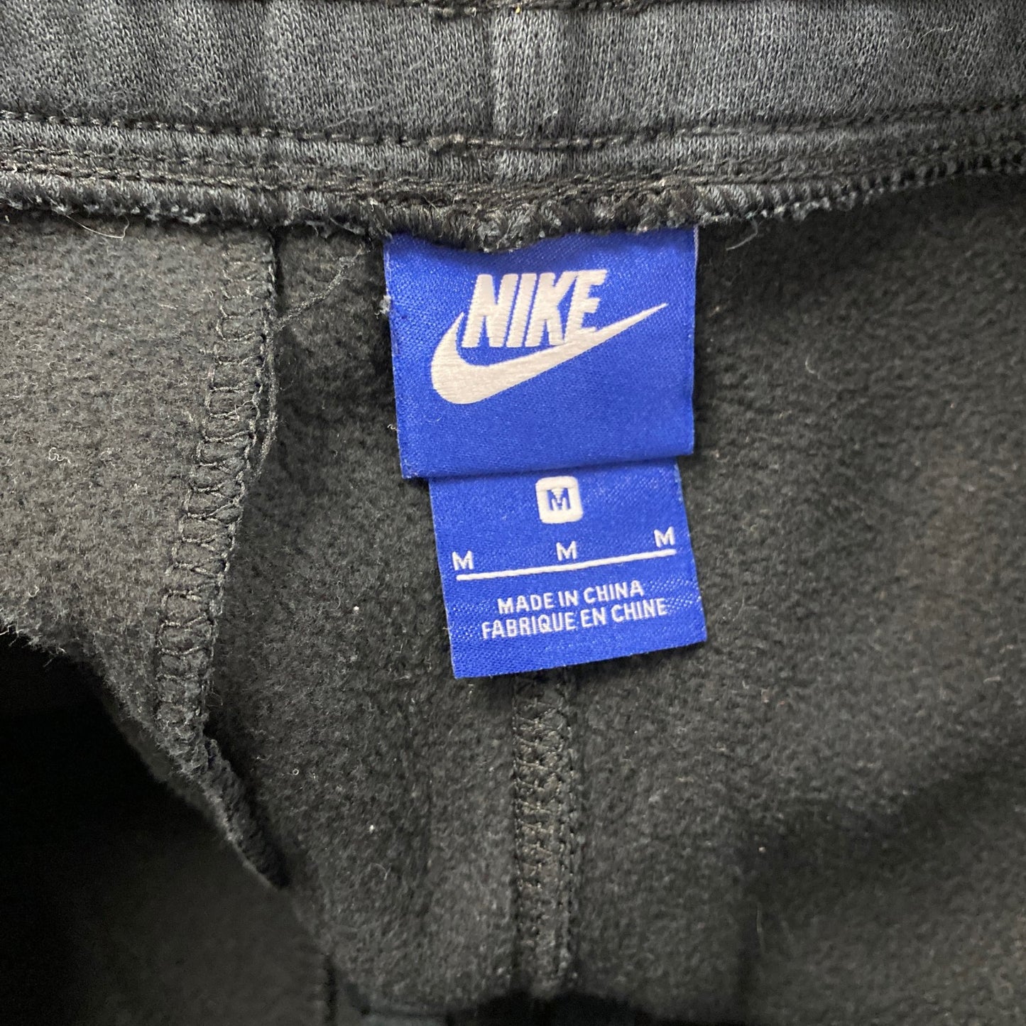 NIKE　ナイキ　スウェットパンツ　ジョガーパンツ　黒　ブラック　Mサイズ