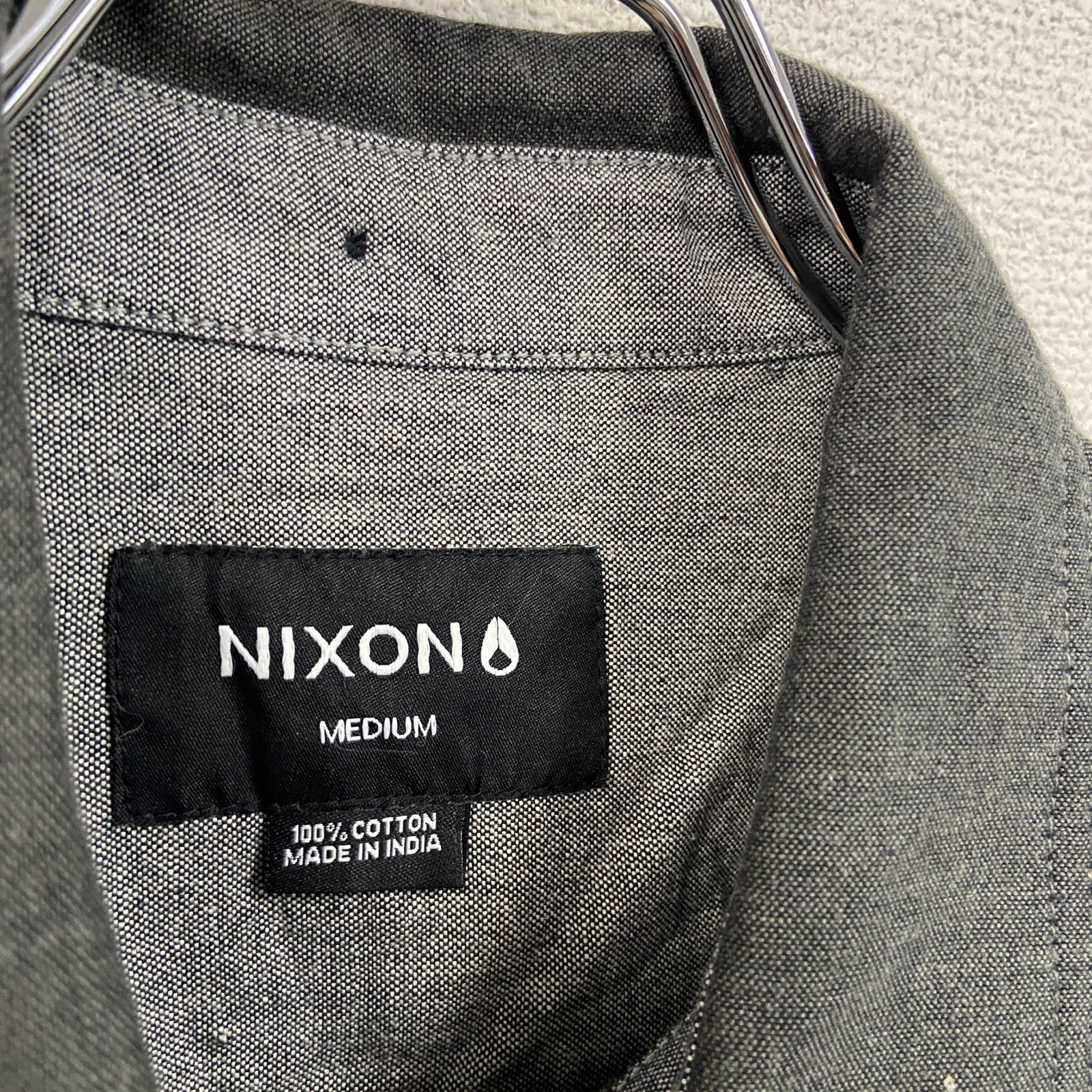 NIXON　ニクソン　長袖シャツ　デッドストック　袖切り替え　灰色　ダークグレー　Mサイズ　古着