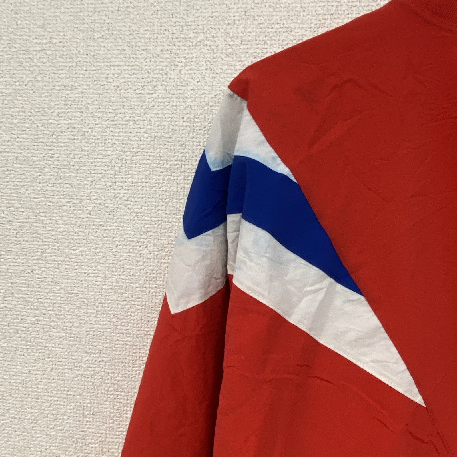 Champion　チャンピオン　プルオーバージャケット　赤　レッド　Mサイズ　古着