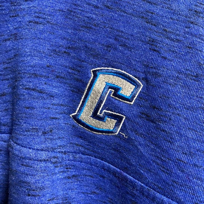 古着 used　Champion　チャンピオン　長袖ハーフジップスウェット　トレーナー　ワンポイント刺繍　青　秋冬服　XLサイズ