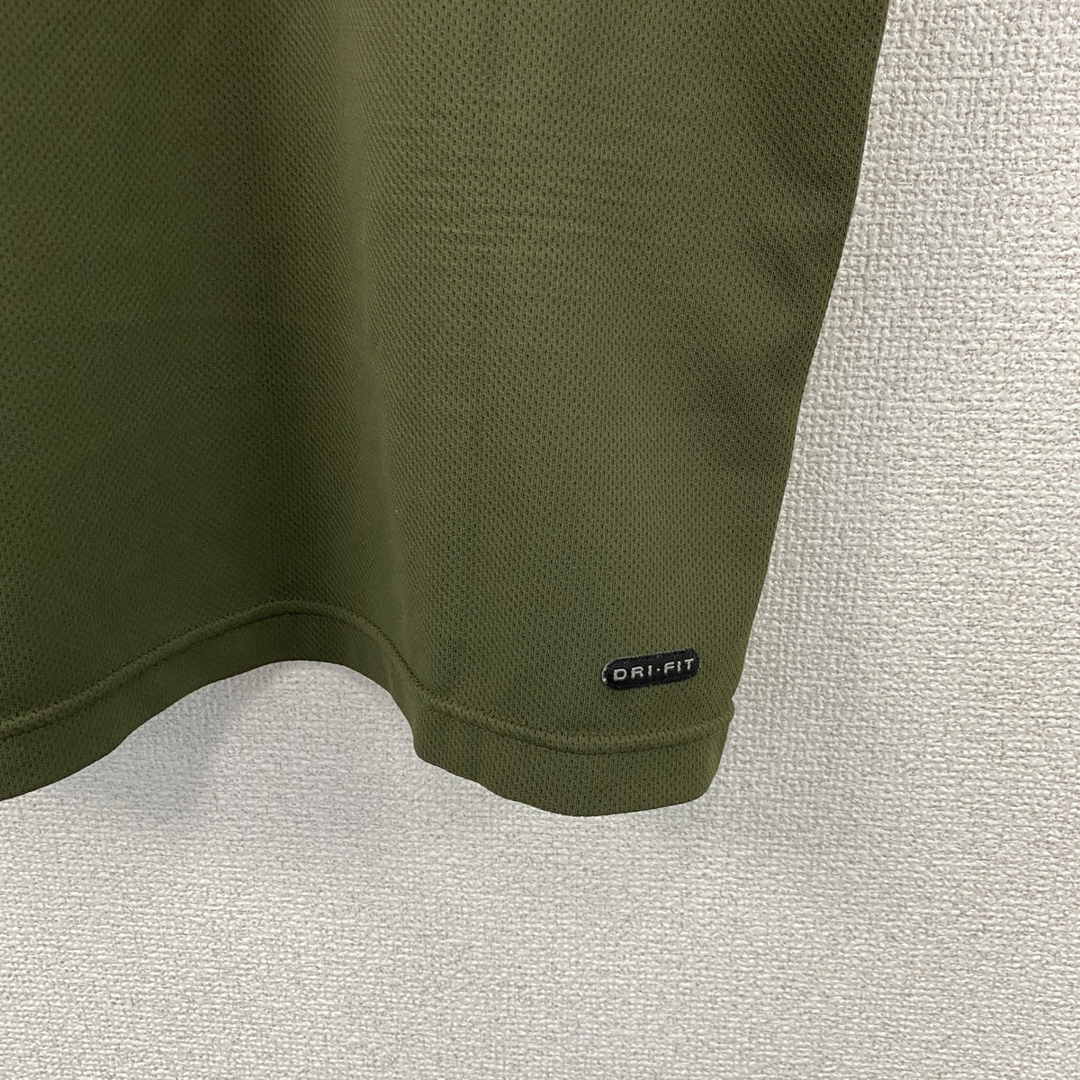 00s　NIKE　ナイキ　DRI-FIT　半袖Tシャツ　スウッシュ　ヴィンテージ　カーキ　Sサイズ　古着