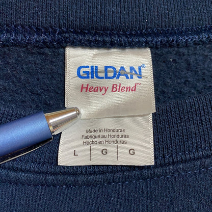 古着 used　GILDAN　ギルダン　長袖ワンポイントプリントスウェット　トレーナー　クルーネック　ネイビー　秋冬服　Lサイズ