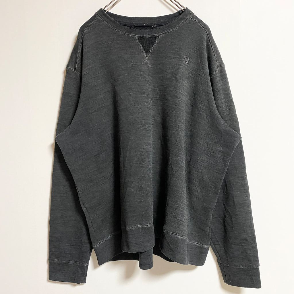 スウェット/トレーナー　刺繍ロゴ　ワンポイント　前V　ビッグシルエット　クルーネック　灰色　ダークグレー　古着